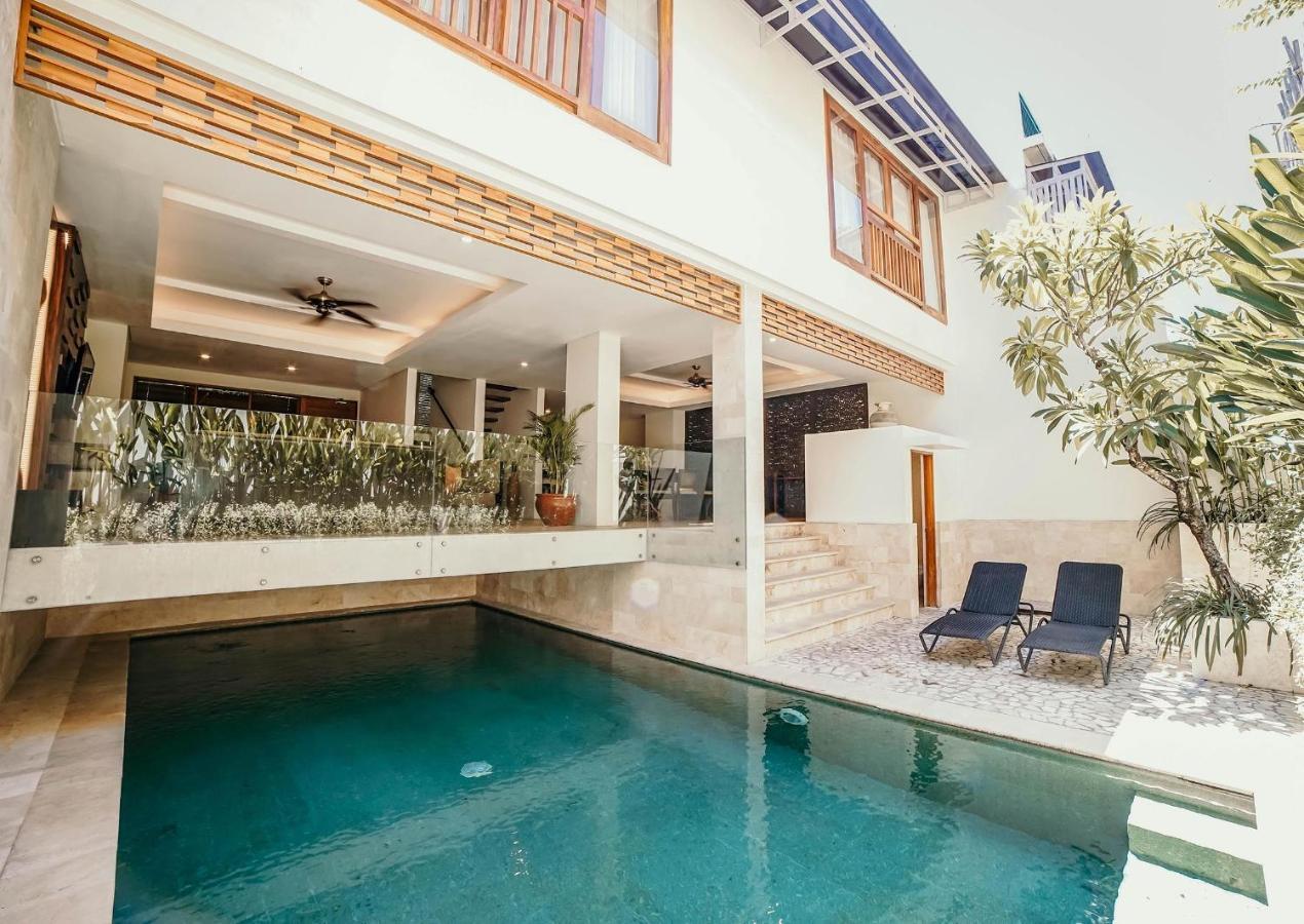 Villa Kayu Raja Seminyak  Exterior photo